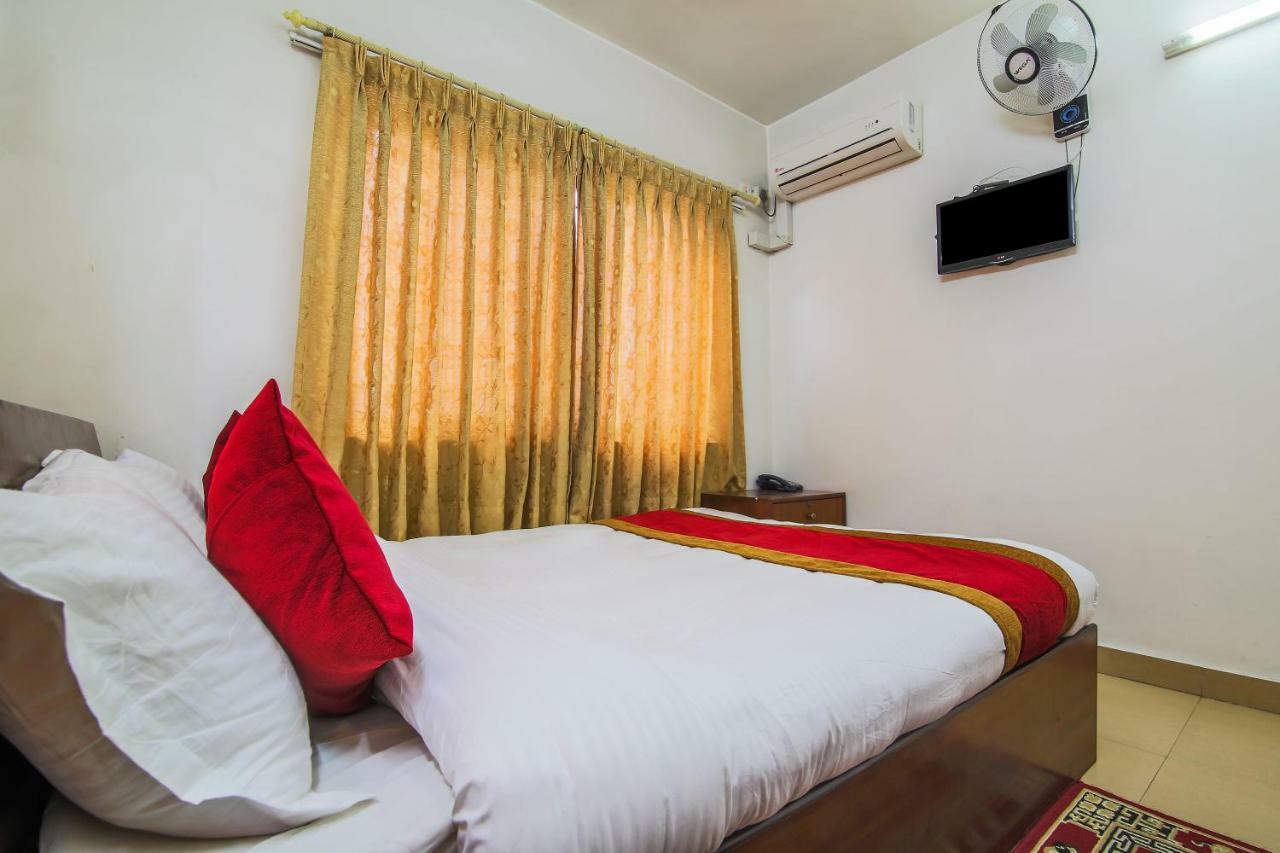 Oyo 358 Hotel Rose Star Kathmandu Exterior photo