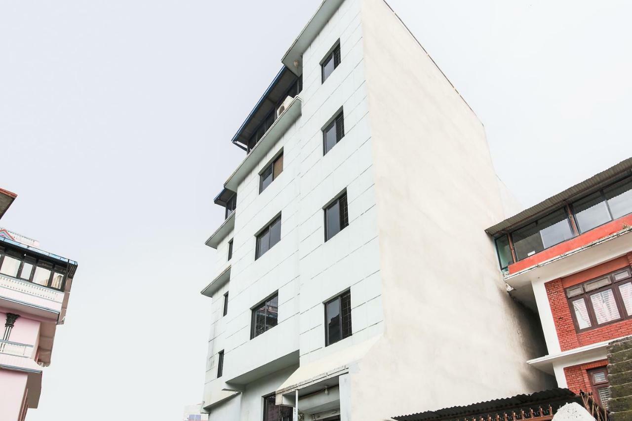 Oyo 358 Hotel Rose Star Kathmandu Exterior photo