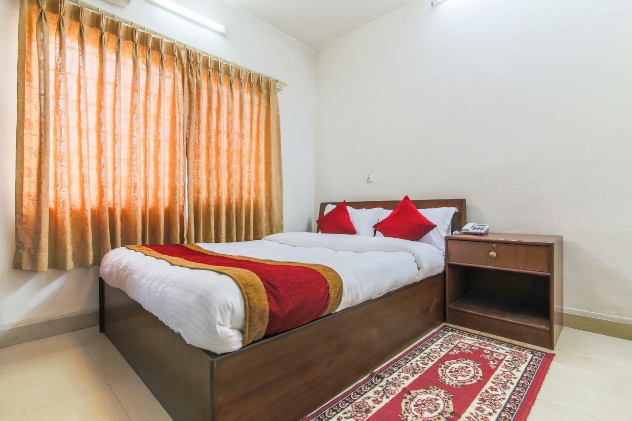 Oyo 358 Hotel Rose Star Kathmandu Exterior photo