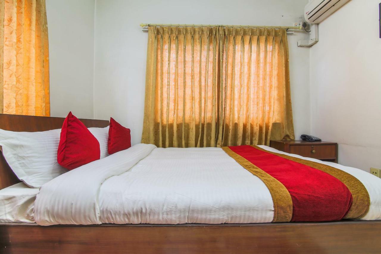 Oyo 358 Hotel Rose Star Kathmandu Exterior photo