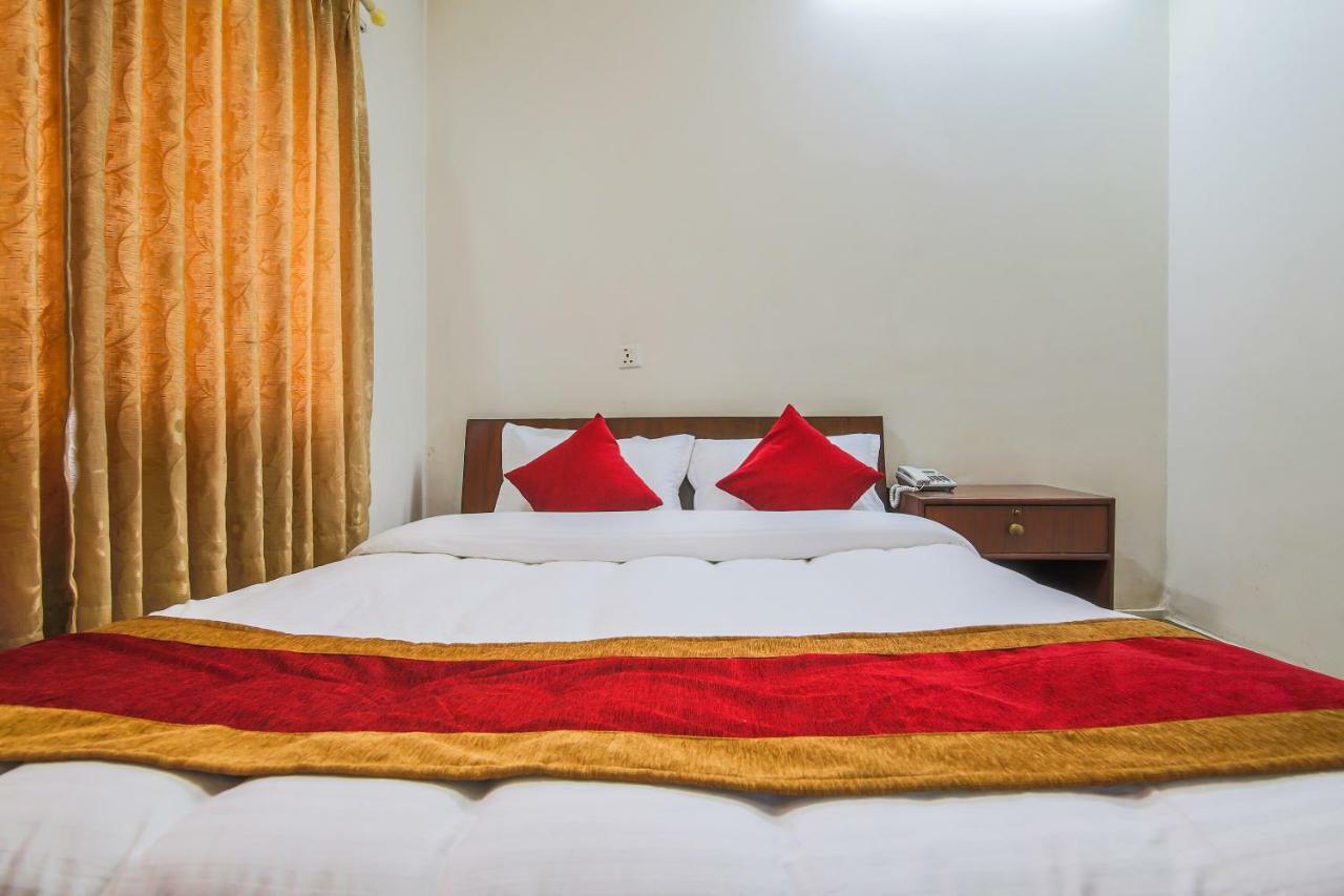 Oyo 358 Hotel Rose Star Kathmandu Exterior photo