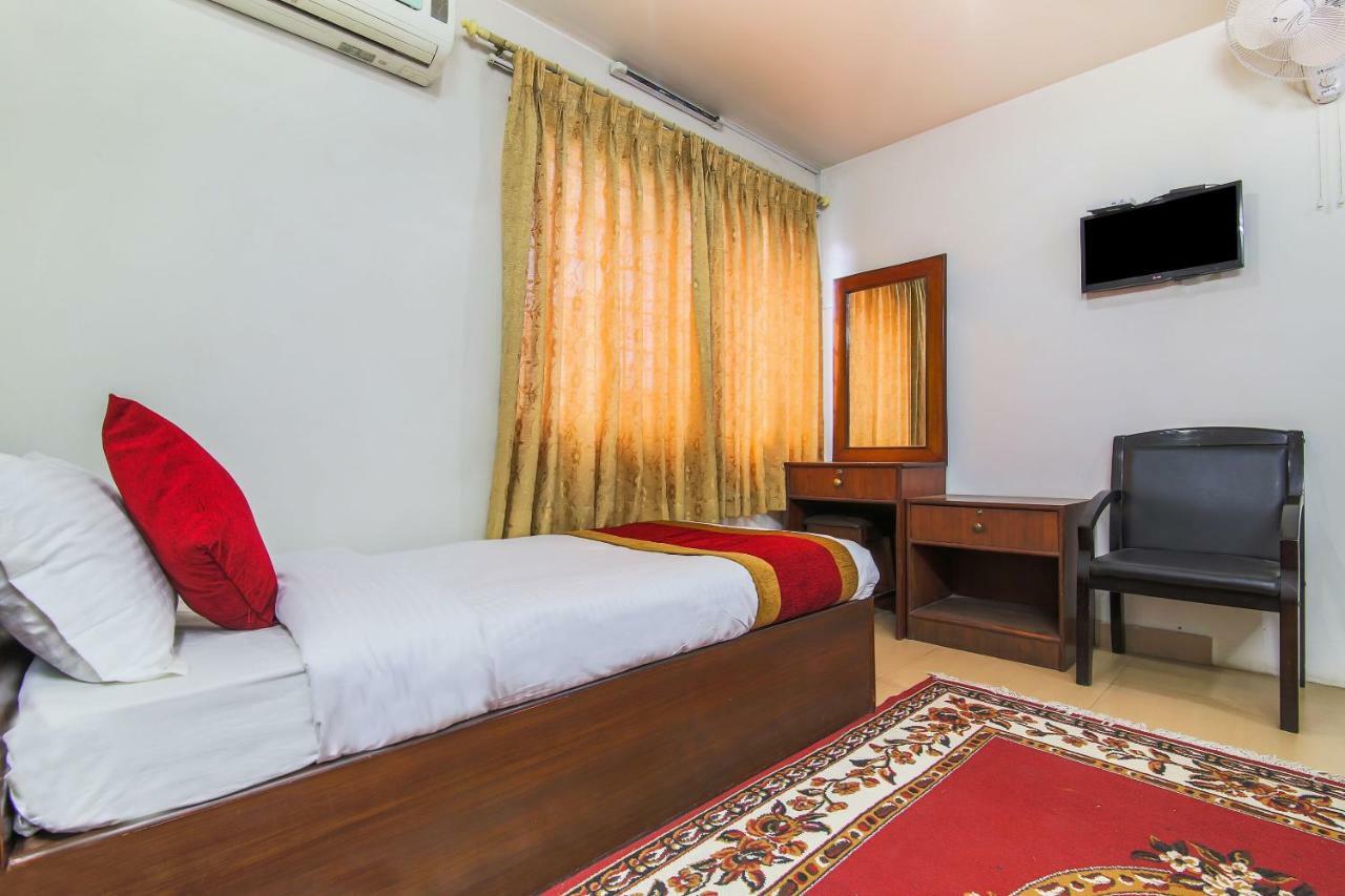 Oyo 358 Hotel Rose Star Kathmandu Exterior photo
